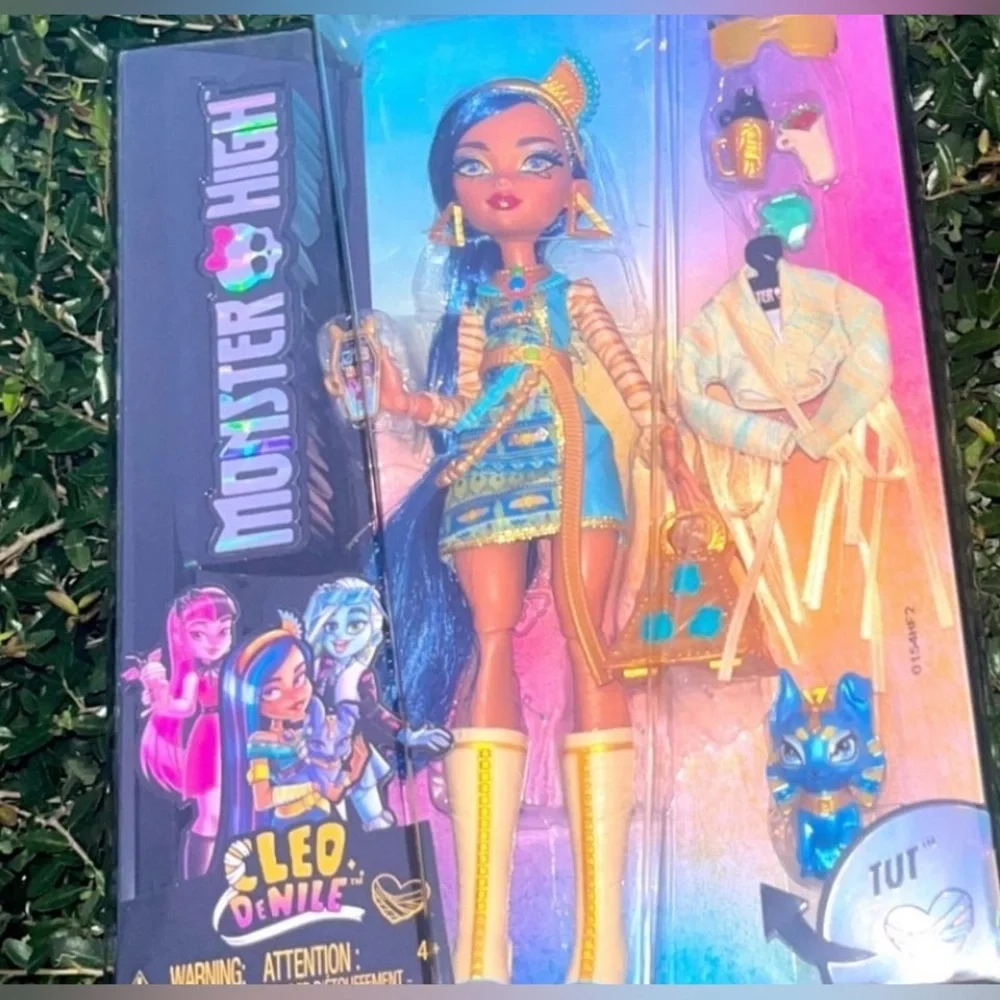 Monster High Cleo de Nile Doll with Accessories